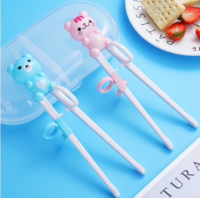 Đũa Tập Ăn Xỏ Ngón Cho Bé 1