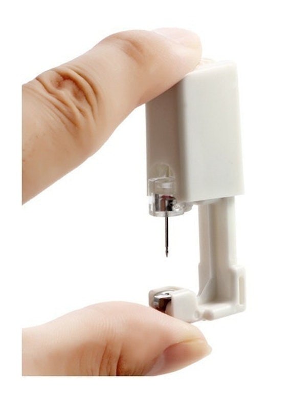 Dụng Cụ Bấm Khuyên Tai Dùng Một Lần 2