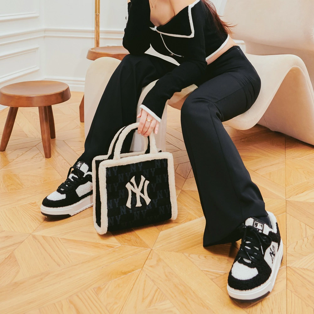 Túi MLB Korea Monogram Mustang Tote Bag 4