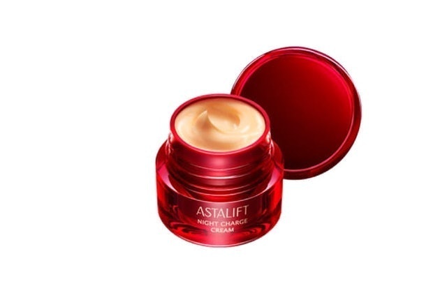 Kem Dưỡng Da Ban Đêm Astalift Night Charge Cream 2