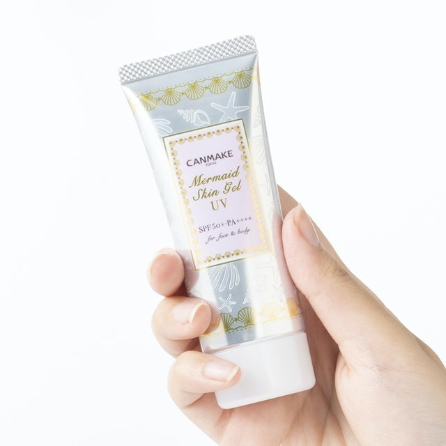 Canmake Mermaid Skin Gel UV 4