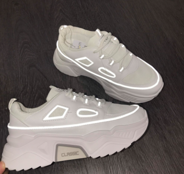 Giày Sneaker Đế Cao Quai Dán 2