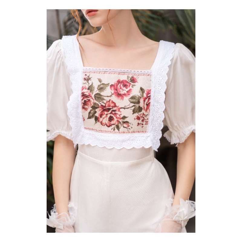 Jumpsuit Trắng Thêu Hoa Cổ Điển Dear Ex  2