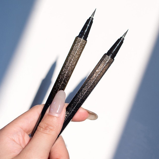 Kẻ Mắt Nước Waterproof Liquid Eyeliner Pencil 4
