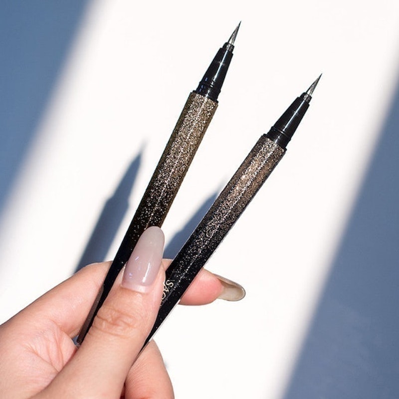 Kẻ Mắt Nước Waterproof Liquid Eyeliner Pencil 4