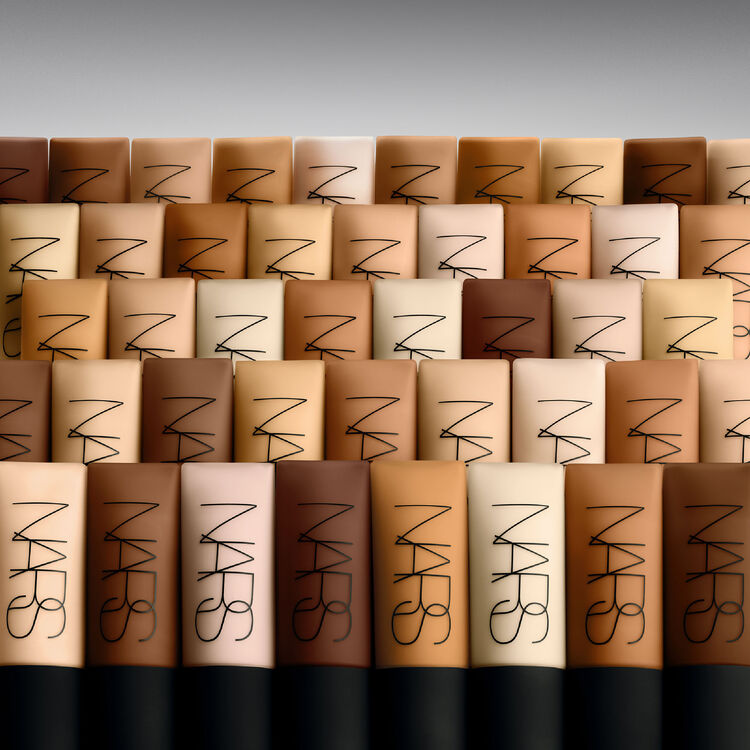 Kem Nền NARS Soft Matte Complete Foundation 4