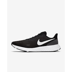 Nike Revolution 5