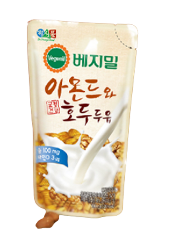 Sữa Đậu Nành Hạt Óc Chó & Hạnh Nhân Vegemil 2