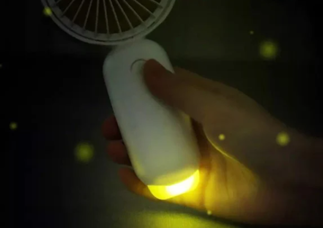 Quạt Mini Bionic Firefly 4