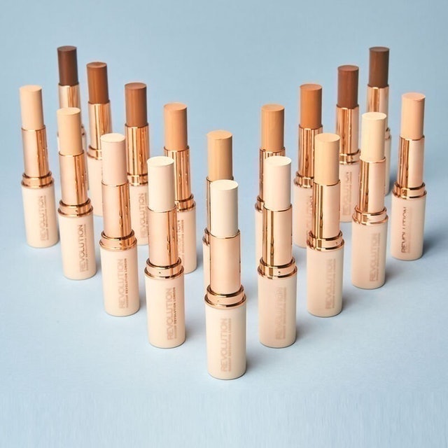 Kem Nền Dạng Thỏi Fast Base Stick Foundation 1