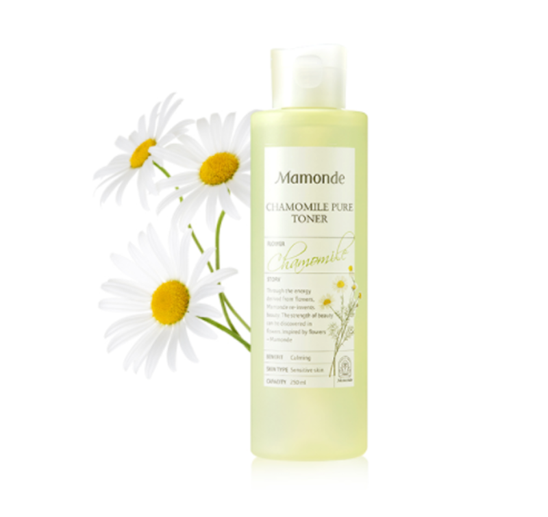 Mamonde Chamomile Pure Toner 1