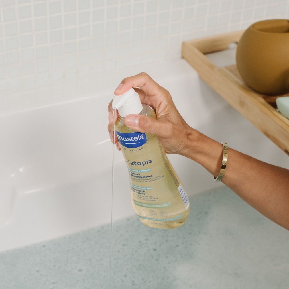 Sữa Tắm Gội Cho Da Chàm Mustela 2