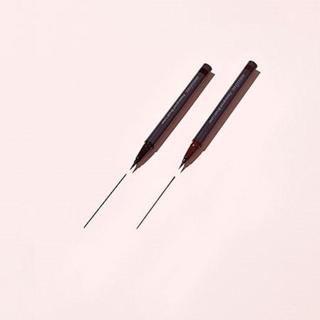 Kẻ Mắt Nước Powerproof Brush Liner 2