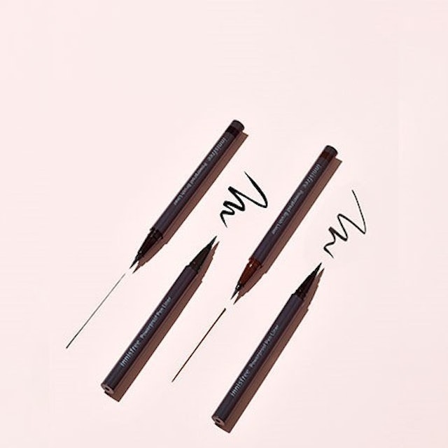 Kẻ Mắt Nước Powerproof Pen Liner 2