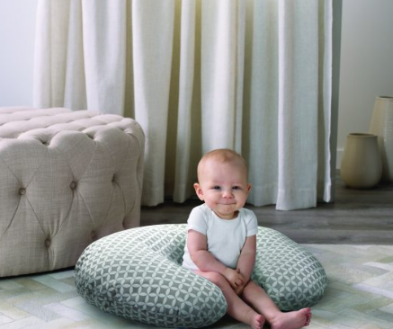 Gối Cho Bé Bú Boppy  4