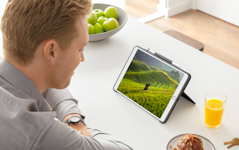 Bàn Phím iPad Logitech Combo Touch 5