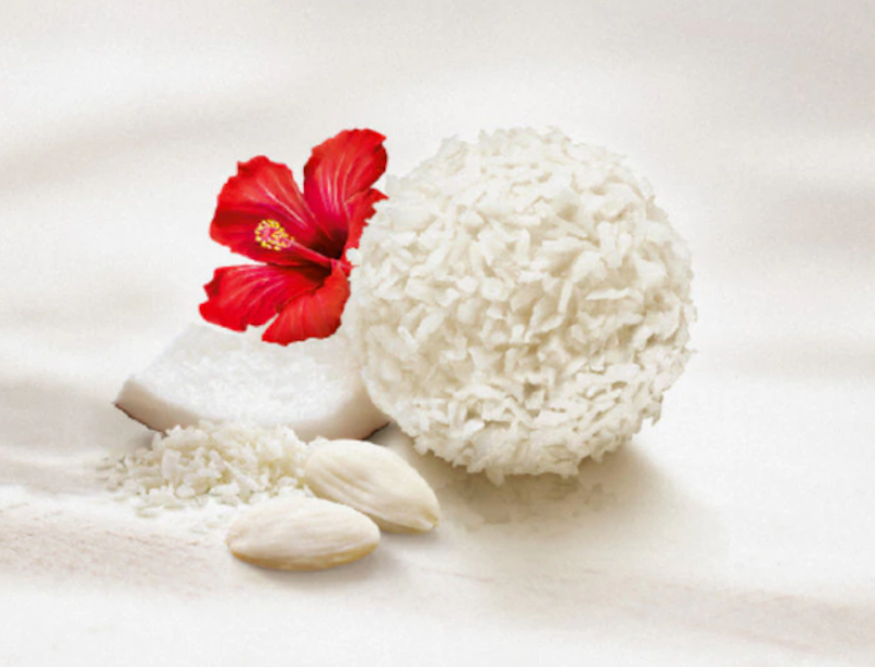 Bánh Socola Trắng Bọc Dừa Raffaello 2