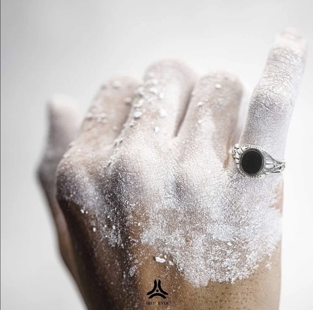 Nhẫn Bạc Nam HeliSilver Gothic Onyx Helios Original 2