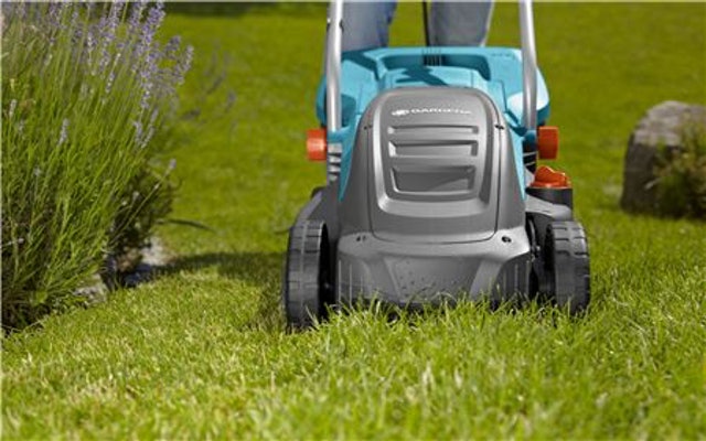 Máy Cắt Cỏ Điện Gardena PowerMax 1200/32 3