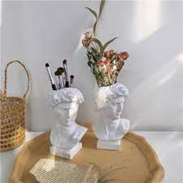 Bình Hoa Hình Tượng David 3