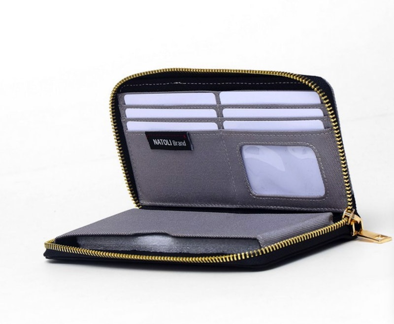 The Zipper Wallet 2