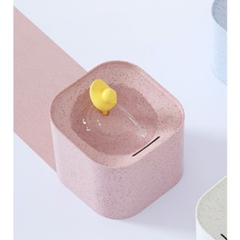 Đài Phun Nước Hình Chú Vịt Con 1