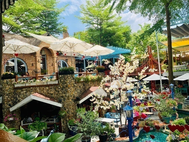 Country Houses Cafe 1
