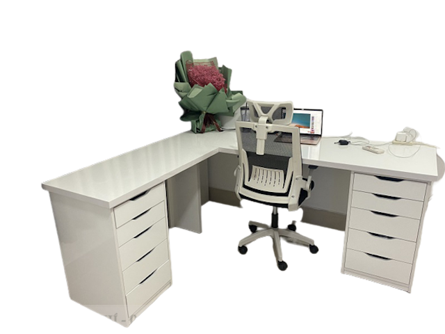 Bàn Chữ L IKEA 1