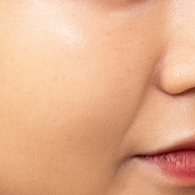 Phấn Nước Air Cushion Natural IOPE 2
