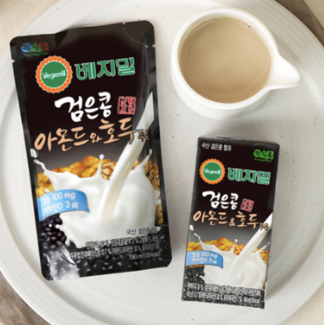 Sữa Hạt Óc Chó Hạnh Nhân Đậu Đen Vegemil 2