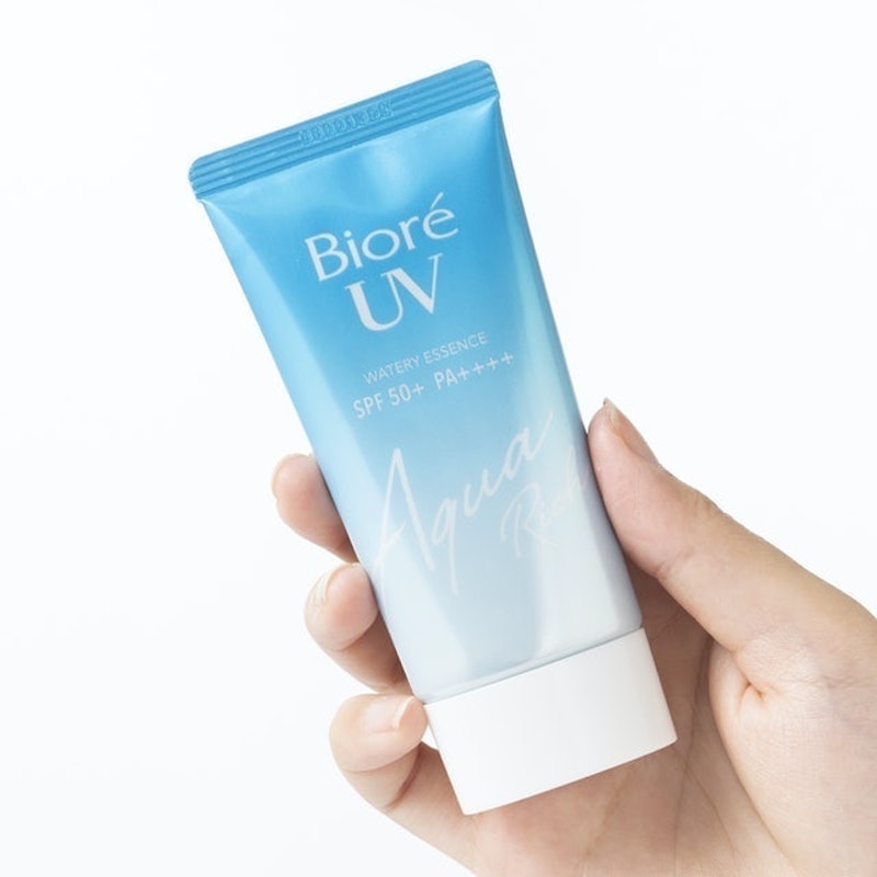 Biore UV Aqua Rich Watery Essence 4