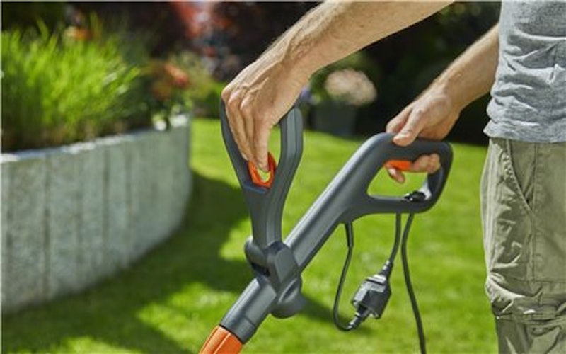 Máy Cắt Cỏ Điện Gardena PowerCut 650/28 3