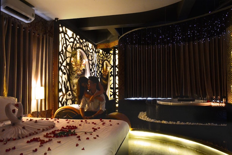 Khách Sạn Tình Yêu Bonita 2
