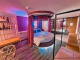Top 10 Khách Sạn Tình Yêu Sài Gòn đẹp và lãng mạn nhất 2024 2