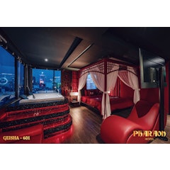 Khách Sạn Tình Yêu Pharaon