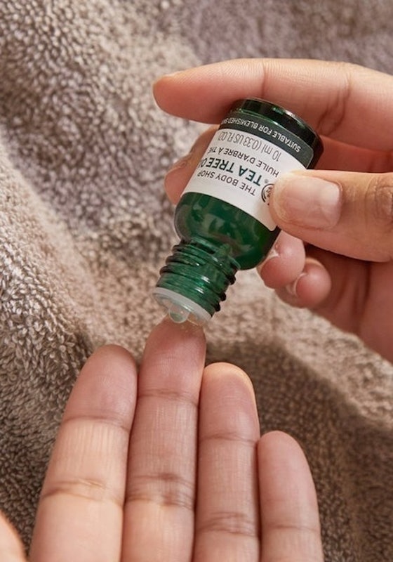 Tinh Dầu Tràm Trà Tea Tree Oil 2