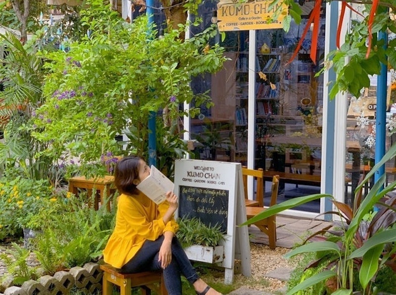 Cafe Mèo KUMO CHAN Coffee and Garden 3