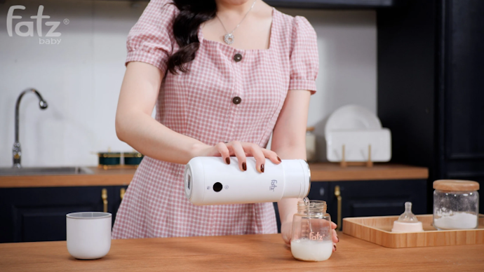 Thuận Tiện Đem Theo Ra Ngoài Với Máy Cầm Tay, Dung Tích Tối Thiểu 300 mL