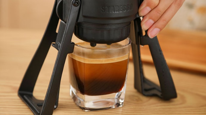 Cân Nhắc Lượng Cà Phê Chiết Xuất Được. Khoảng 8-10g Cà Phê Là Đủ Cho 1 Shot Espresso