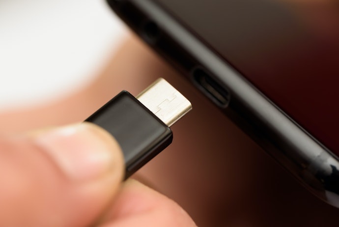 Kiểm Tra Phương Pháp Sạc. Cổng Sạc USB Tiện Lợi Nhất