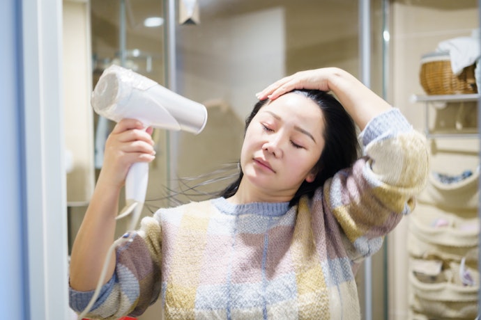 Làm Khô Tóc Nhanh Hơn với Luồng Khí Từ 1,9 m³ / Phút