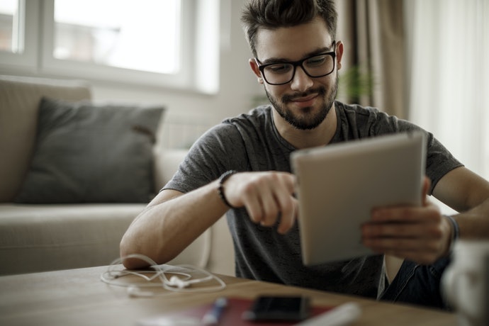 Chọn Kindle Có Hay Không Có Quảng Cáo