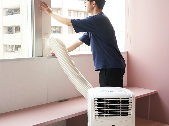 Lưu Ý Đến Ống Xả Và Nẹp Cửa Sổ