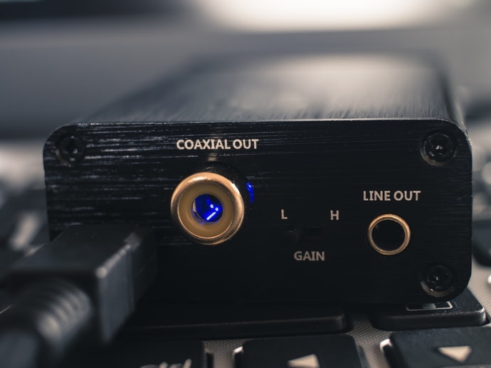Nghe Nhạc Kỹ Thuật Số: Chọn Amply Có Tích Hợp DAC