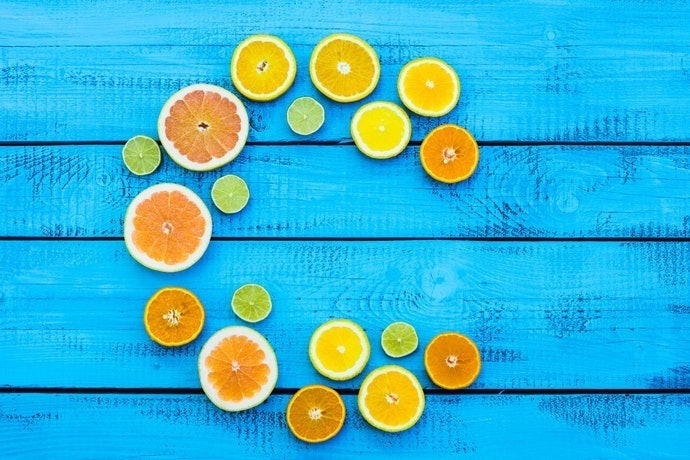 Chọn Thành Phần Giảm Thâm Hiệu Quả Như Tranexamic Acid, Retinoid, Niacinamide, Hydroquinone, Vitamin C, v.v.