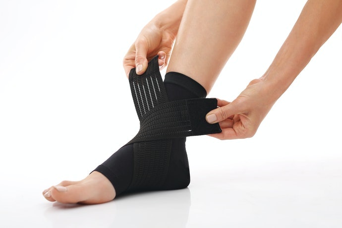 Đai Quấn: Cố Định Nhưng Không Cản Trở Chuyển Động Của Mắt Cá Chân, Phù Hợp Dùng Khi Chơi Thể Thao
