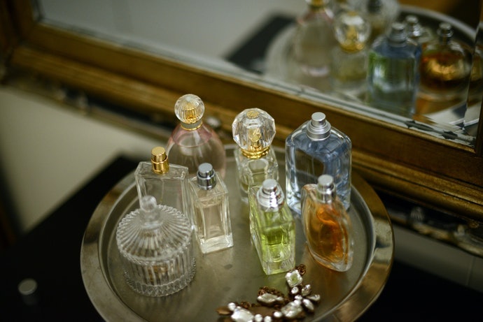 Eau De Parfum: Thơm Nồng Và Lưu Hương Tốt, Chi Phí Tốt