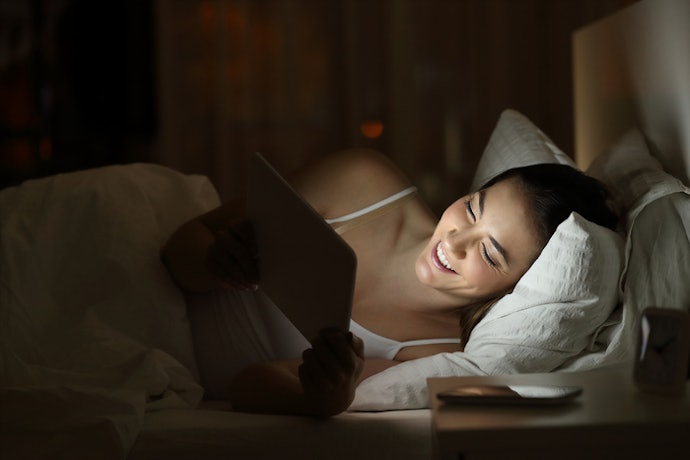 Chọn Kindle Có Đèn Nền Thì Sẽ Dễ Đọc Hơn Ở Những Nơi Tối