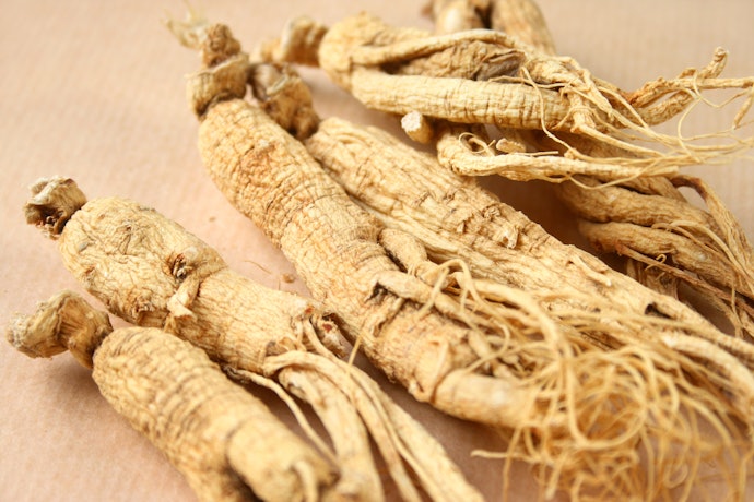 Bồi Bổ Sức Khỏe Cho Người Vừa Ốm Dậy: Nhân Sâm, Nấm Linh Chi