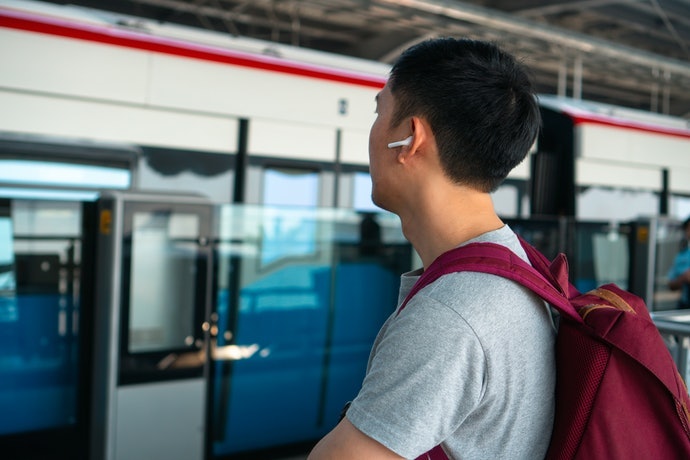 Chống Ồn Chủ Động: Chìm Đắm Trong Âm Nhạc Ngay Cả Khi Ra Ngoài